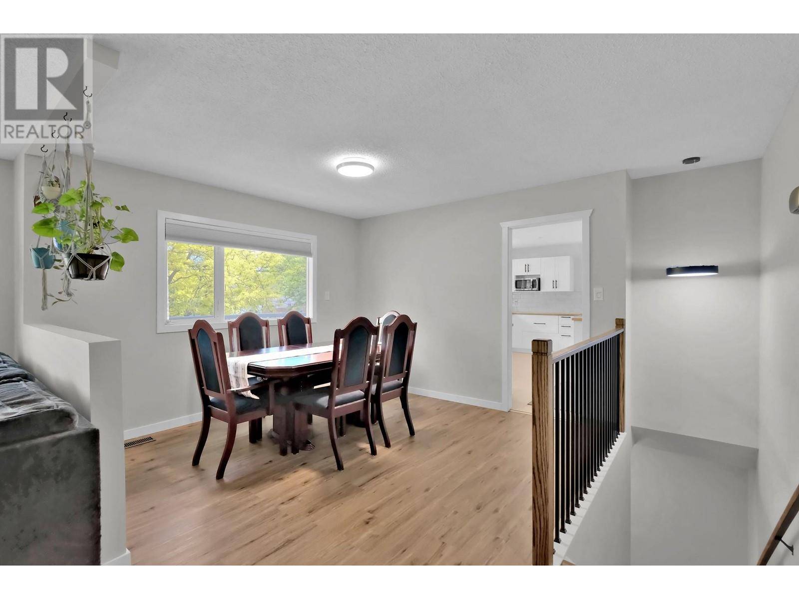 Penticton, BC V2A3T6,195 WATERFORD Avenue