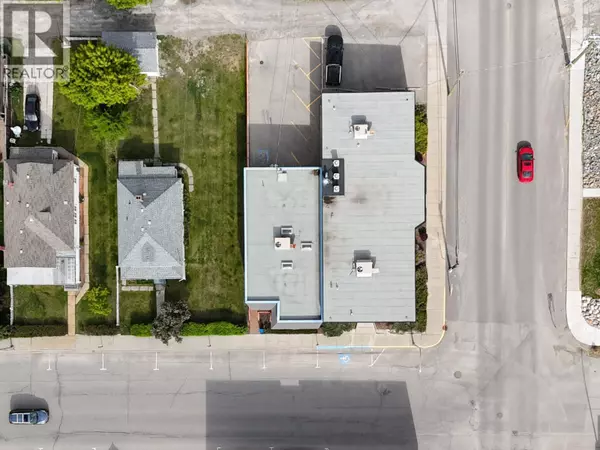 Cranbrook, BC V1C2R7,42 12TH Avenue S