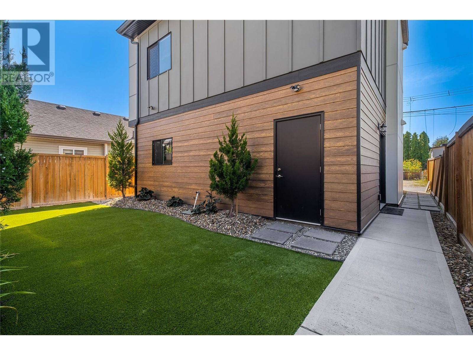 Kelowna, BC V1Y7A6,985 Coronation Avenue