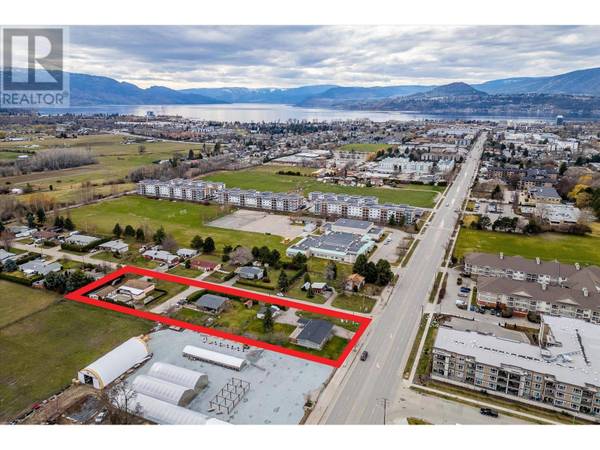 3219 St. Amand Road, Kelowna, BC V1W3P2