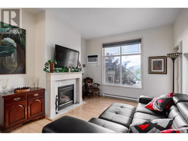 Kelowna, BC V1X7P9,555 Houghton RD #307