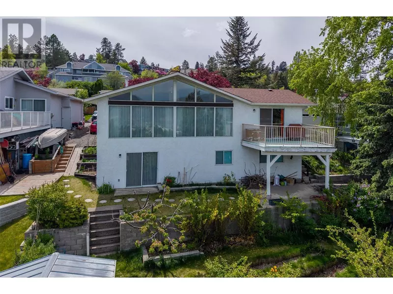 178 WADDINGTON Drive, Kamloops, BC V2E1M4