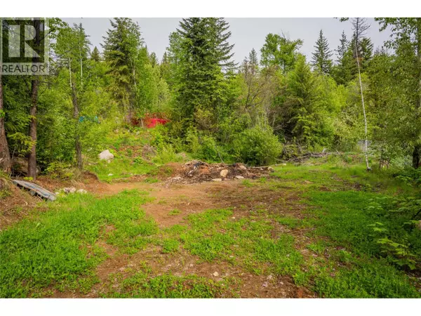 Castlegar, BC V1N4W1,1682 Circle Road