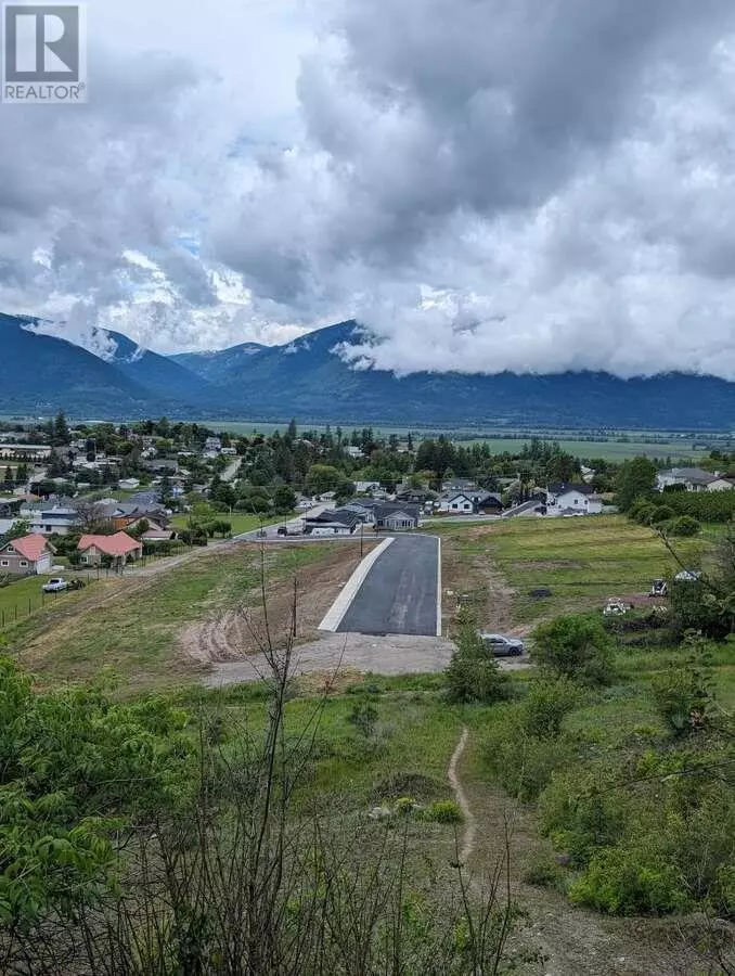 Creston, BC V0B1G5,1923 McLaren Street