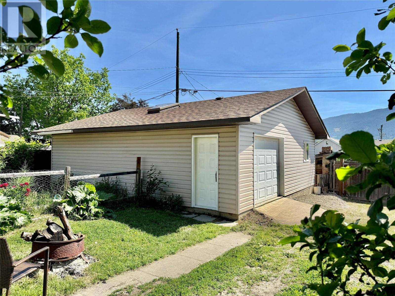 Vernon, BC V1T5Y5,4205 34 Street