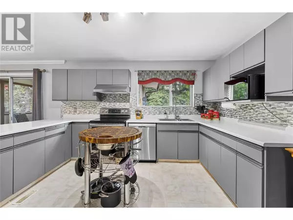 Barriere, BC V0E1E0,704 Bradford Road