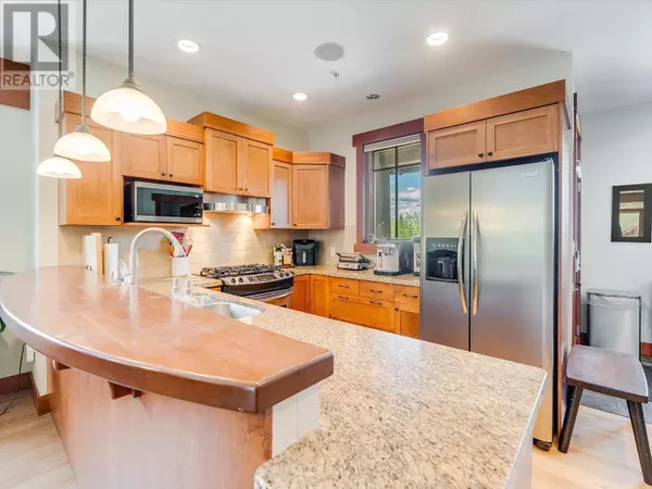 Rossland, BC V0G1Y0,1002 CREEKSIDE TER #A