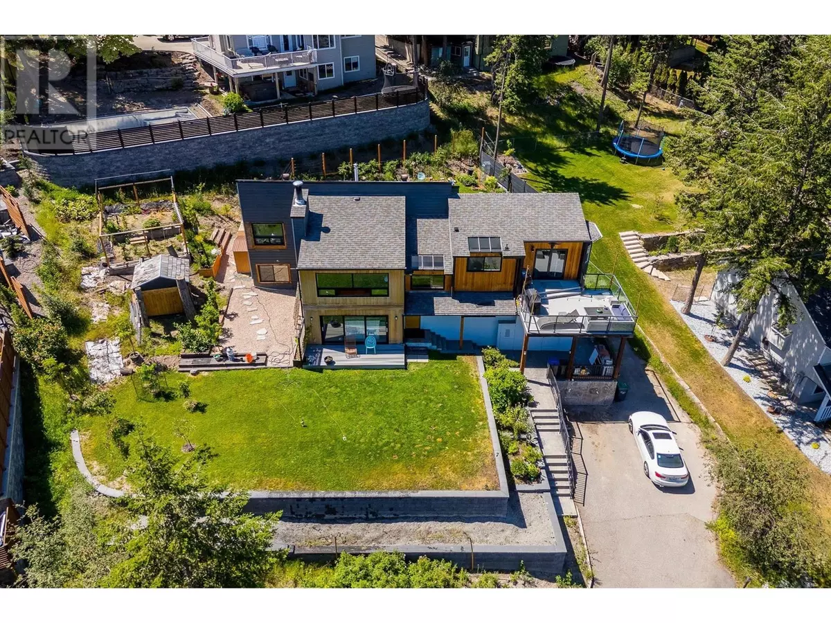 West Kelowna, BC V1Z2T7,1632 Griffiths Place