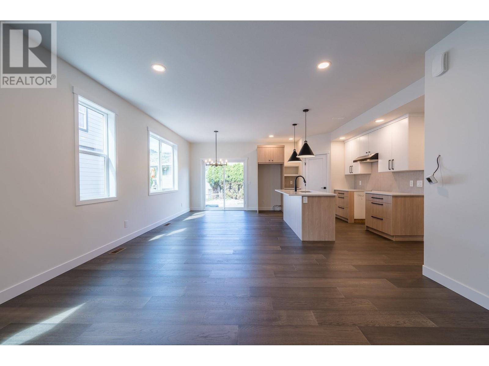 Kamloops, BC V2B6Z7,723 LYNE Road
