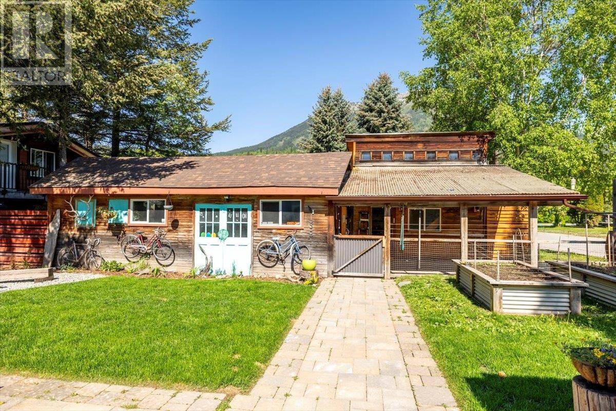 Fernie, BC V0B1M0,791 8th Avenue