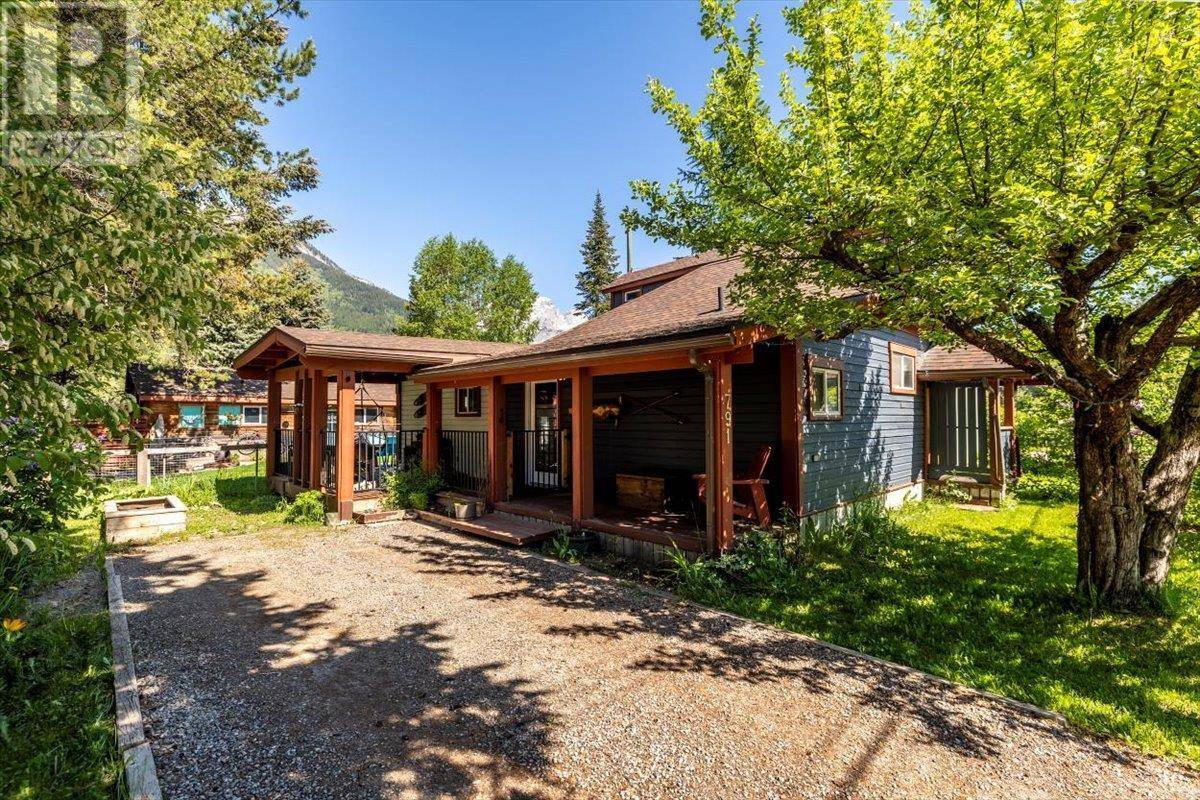 Fernie, BC V0B1M0,791 8th Avenue