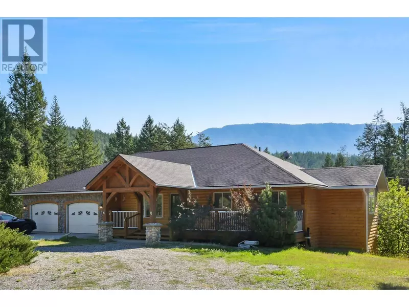 630 GREEN Road, Canal Flats, BC V0B1L0
