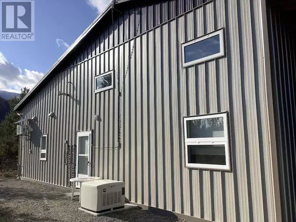 Kitchener, BC V2B1W0,6530 Kittyhawk Road