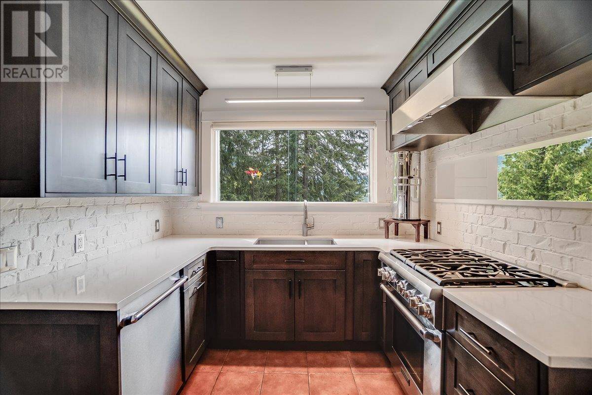 Nelson, BC V1L3G1,417 Hamilton Avenue