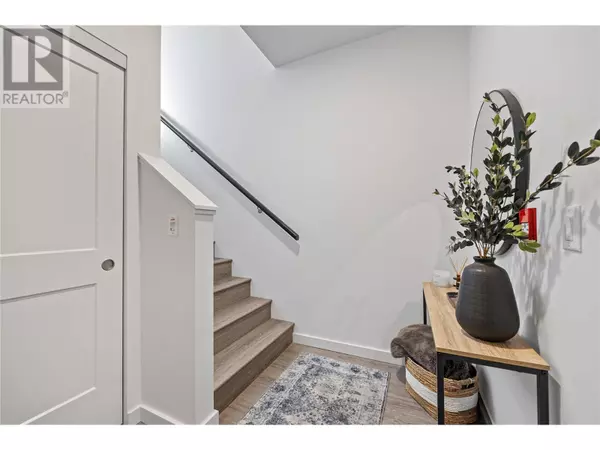 Kelowna, BC V1V2Z4,685 Boynton PL #28