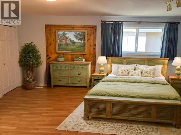 Oliver, BC V0H1T0,6108 Saint Martin Place