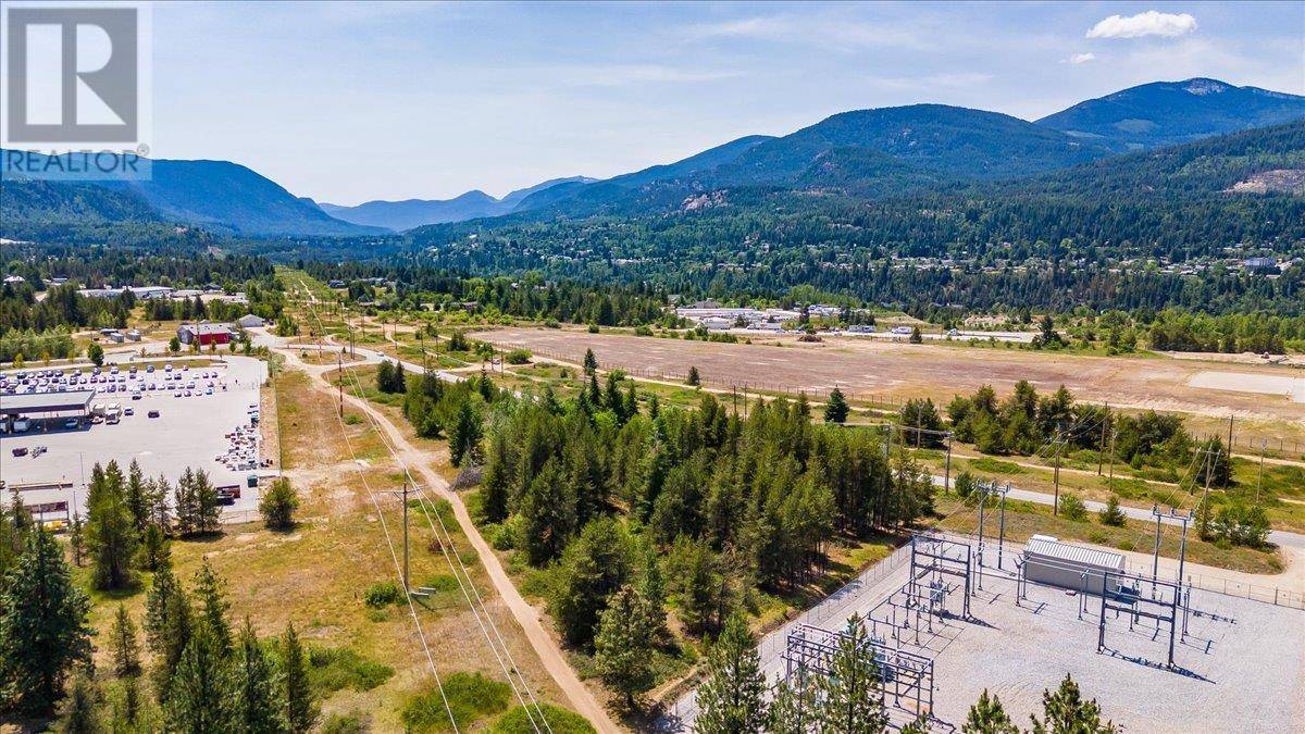 Castlegar, BC V1N4L7,272 Ootischenia Road