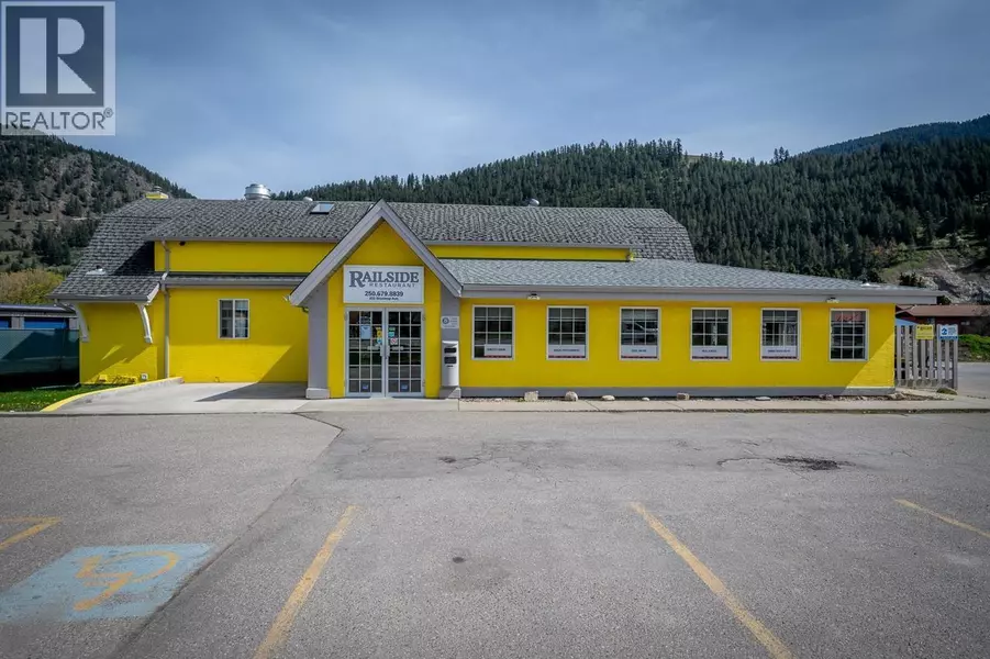 333 SHUSWAP Avenue, Chase, BC V0E1M0