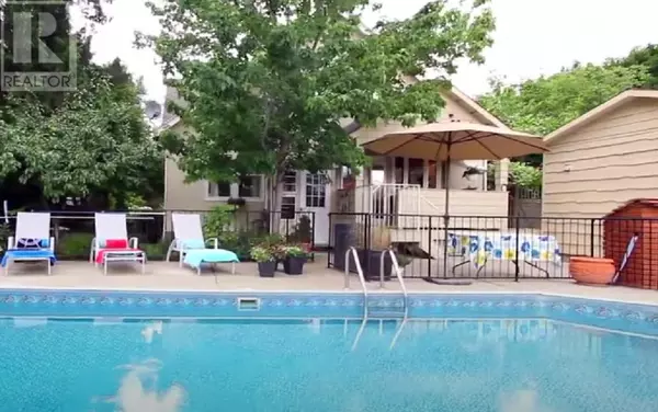 Kelowna, BC V1Y6M3,1023 Lawrence Avenue