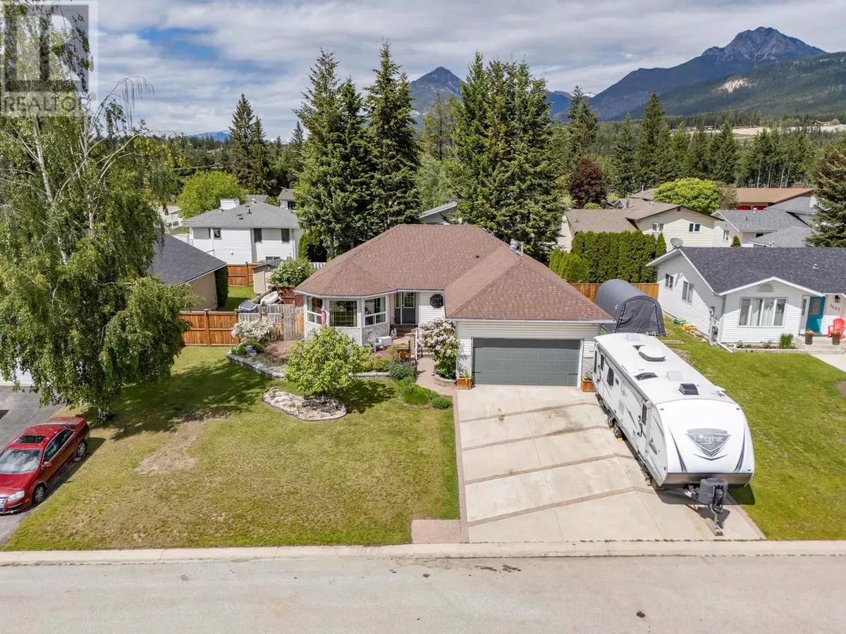 Golden, BC V0A1H6,1505 Cedar Street
