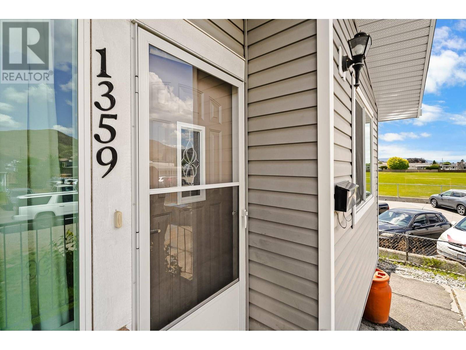Kamloops, BC V2B1X1,1359 SHERBROOKE Avenue