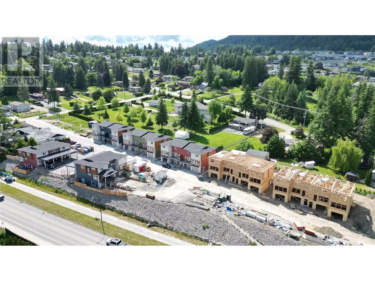 Salmon Arm, BC V1E2C8,981 12 ST Southeast #37