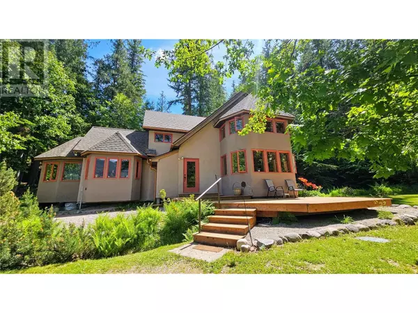 8496 B PROCTER EAST Road, Procter, BC V1L0B7