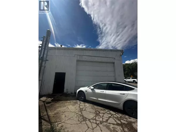 Kelowna, BC V1Y1Z3,991 Ellis Street