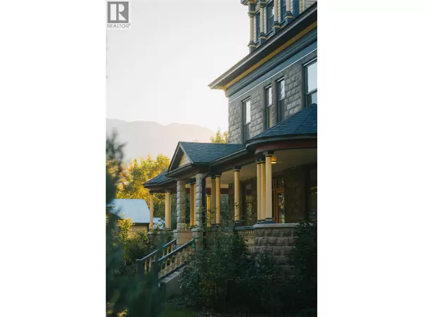 Revelstoke, BC V0E2S0,805 & 815 Mackenzie Avenue