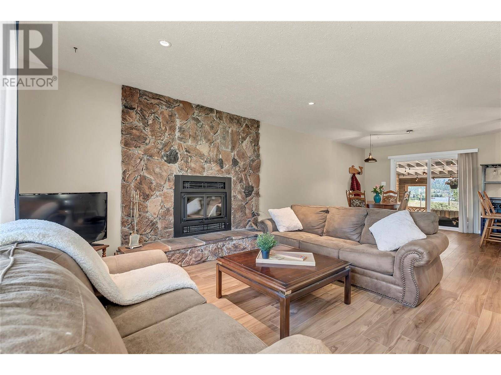 Keremeos, BC V1L2B3,531 3rd Avenue
