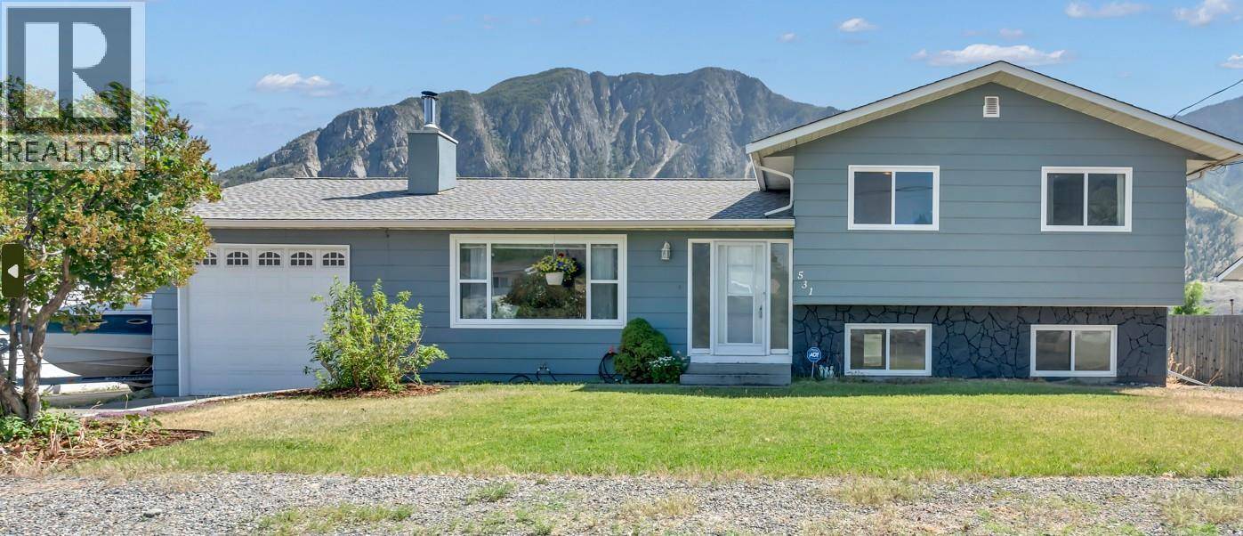 Keremeos, BC V1L2B3,531 3rd Avenue