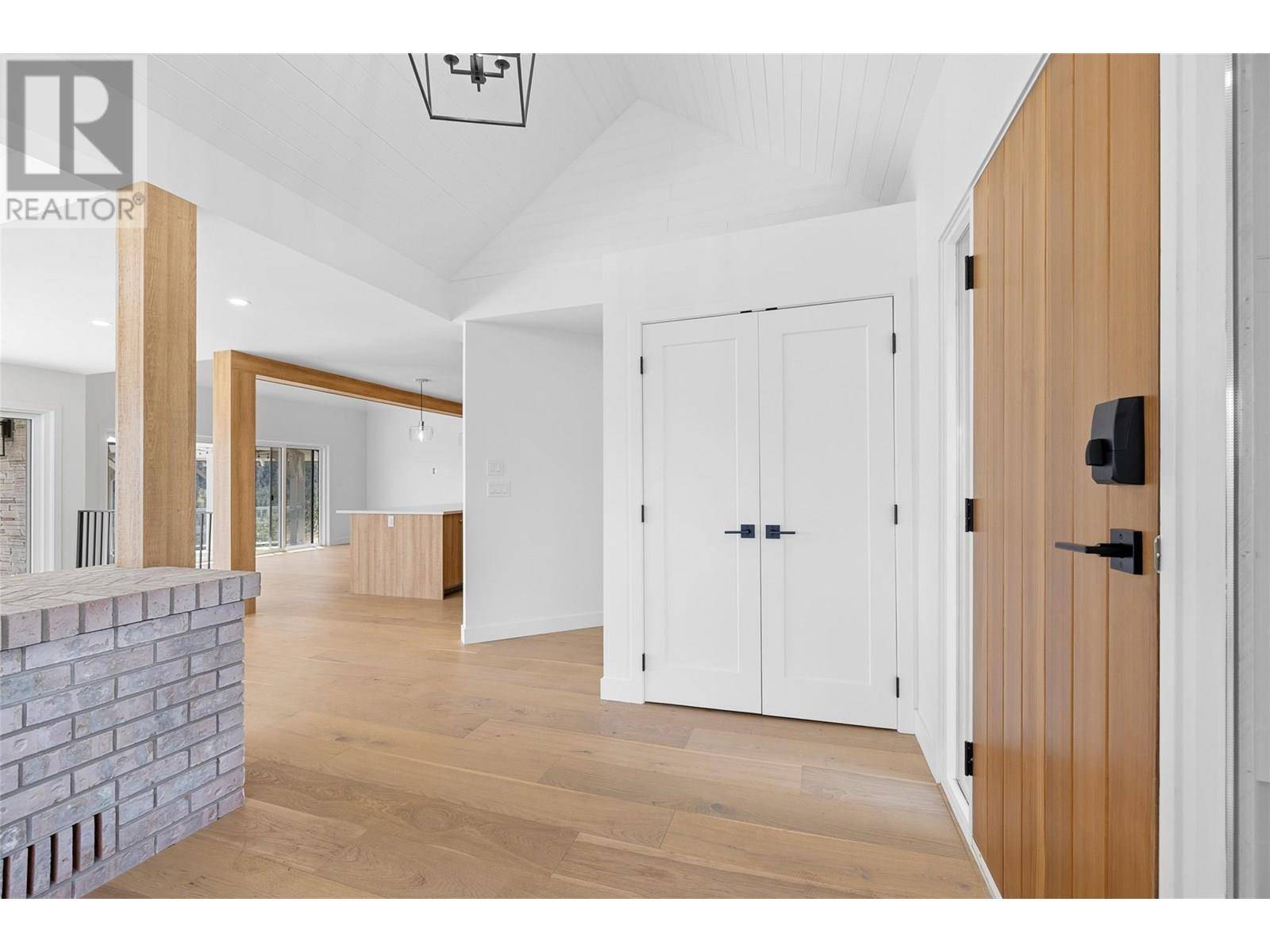 Penticton, BC V2A8Y9,2632 FORSYTH Drive