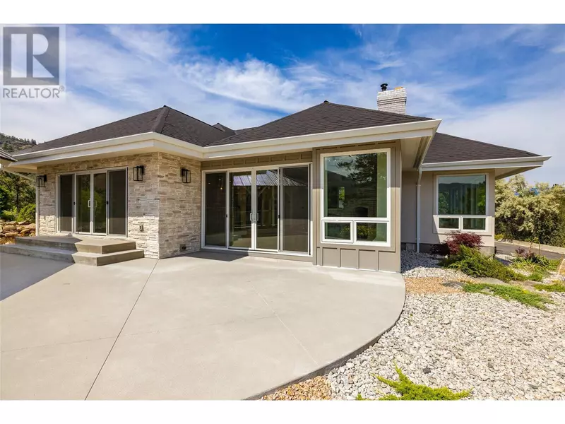 2632 FORSYTH Drive, Penticton, BC V2A8Y9