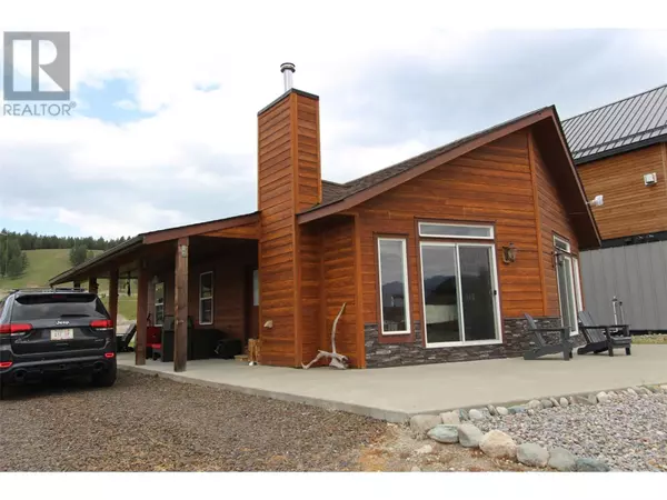 1695 Koocanusa Lake Drive, Newgate, BC V0B1T5