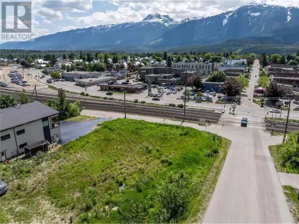 Revelstoke, BC V0E2S0,98 Track Street