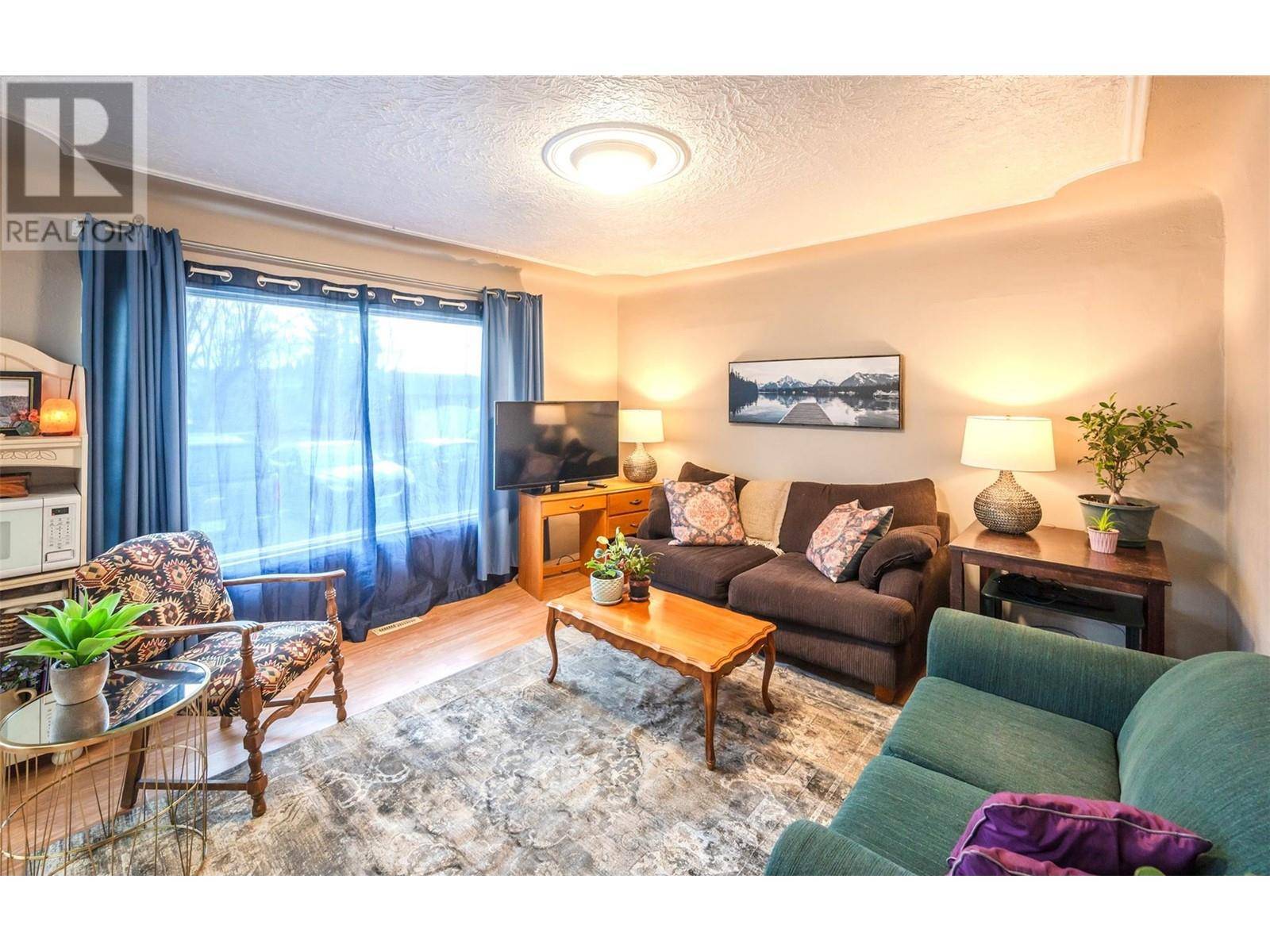 Oliver, BC V0H1T6,6404 Spartan Street