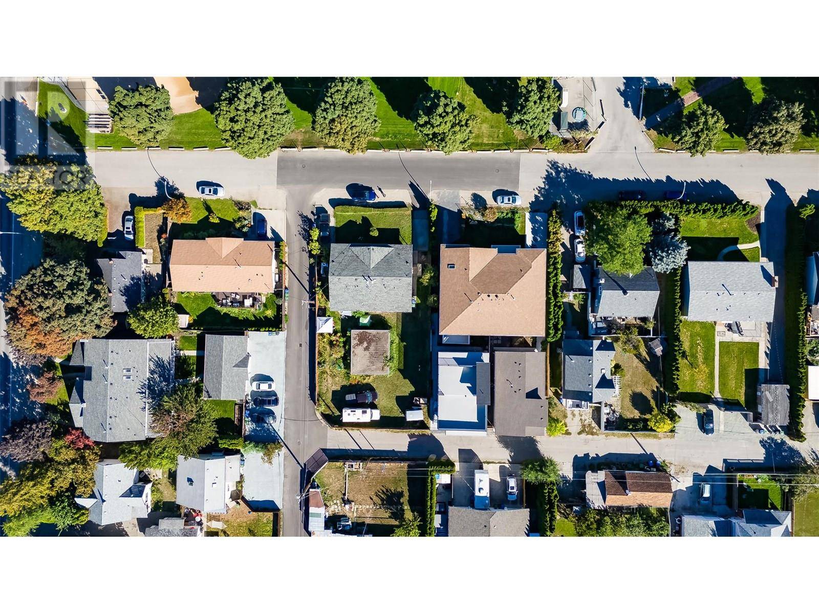 Kelowna, BC V1Y5H3,755 Birch Avenue