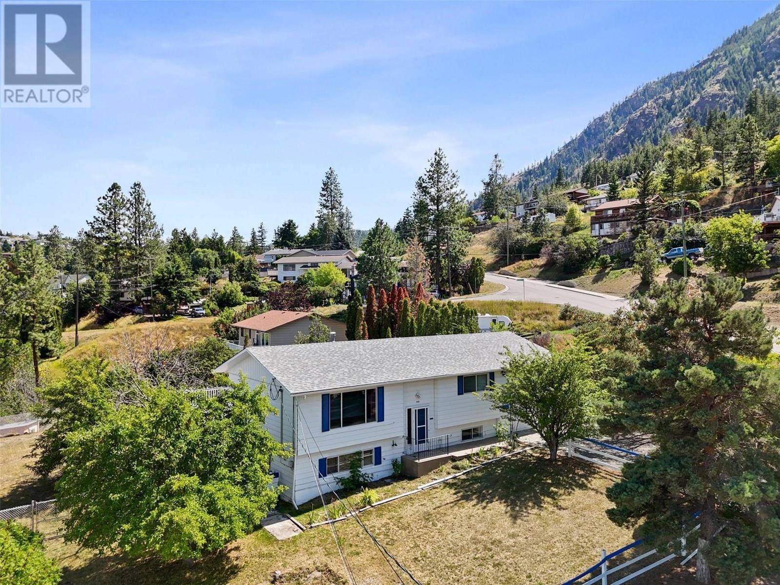 906 Klahanie Drive, Kamloops, BC V2C5R2