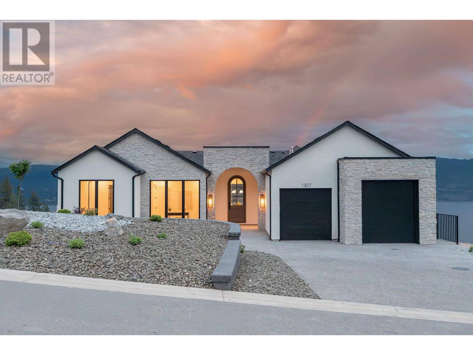1327 Vineyard Drive, West Kelowna, BC V4T3H9
