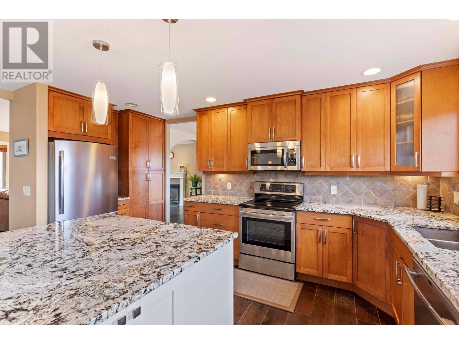 Kelowna, BC V1W4M2,524 Curlew Drive