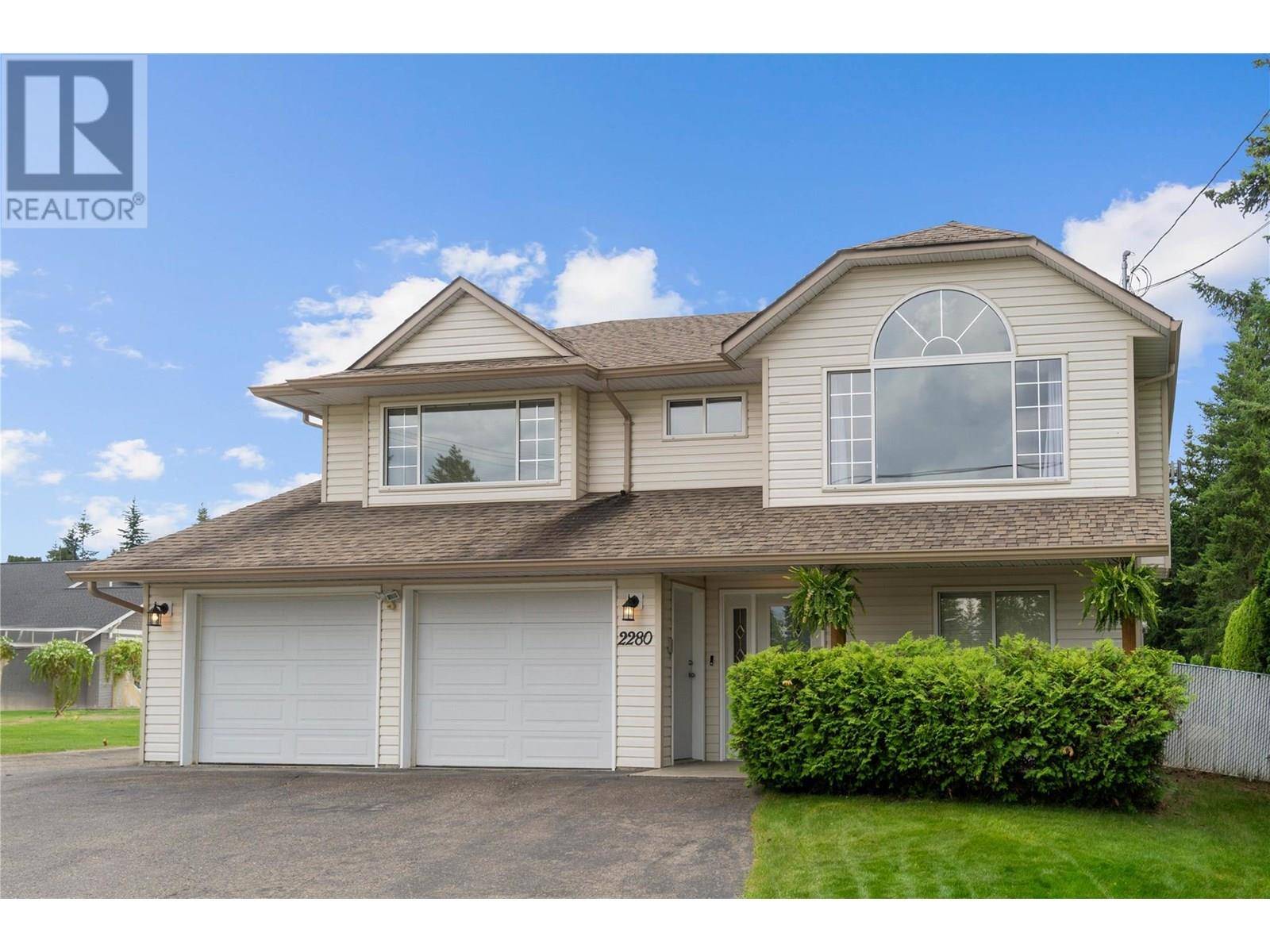 Salmon Arm, BC V1E2J4,2280 10 Avenue SE