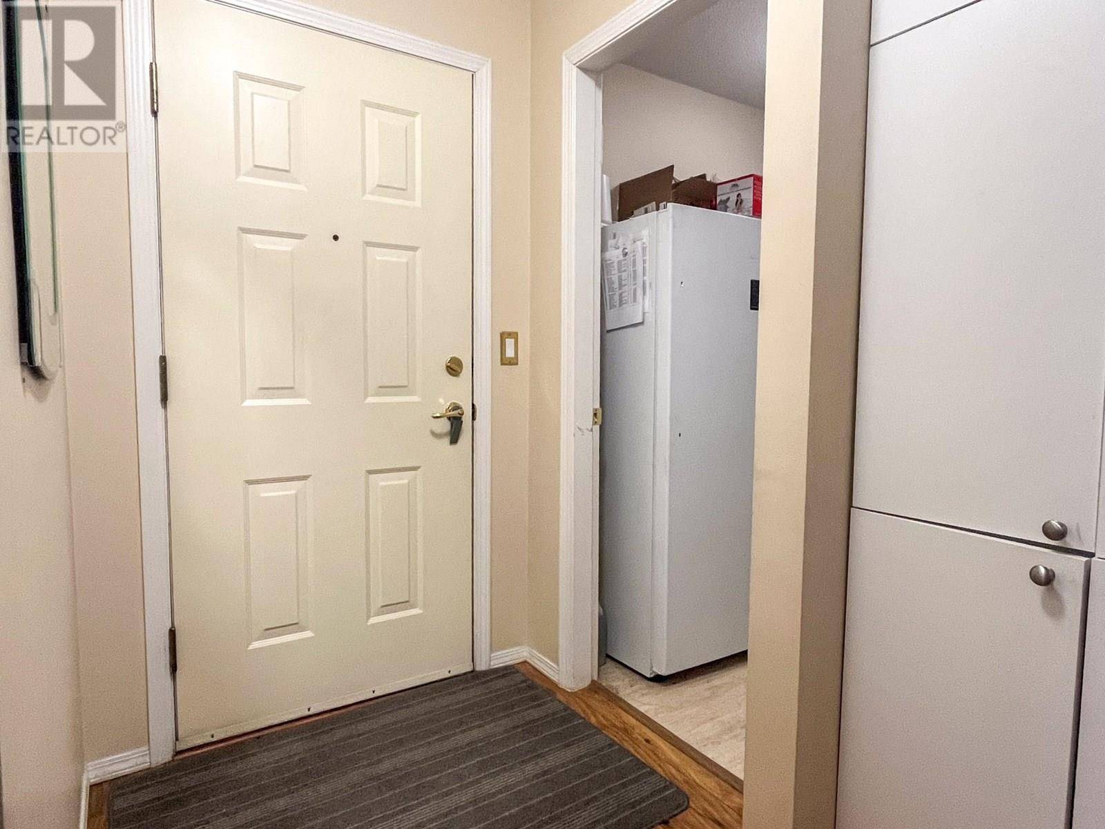 Kelowna, BC V1X6Y9,180 Hollywood RD North #207