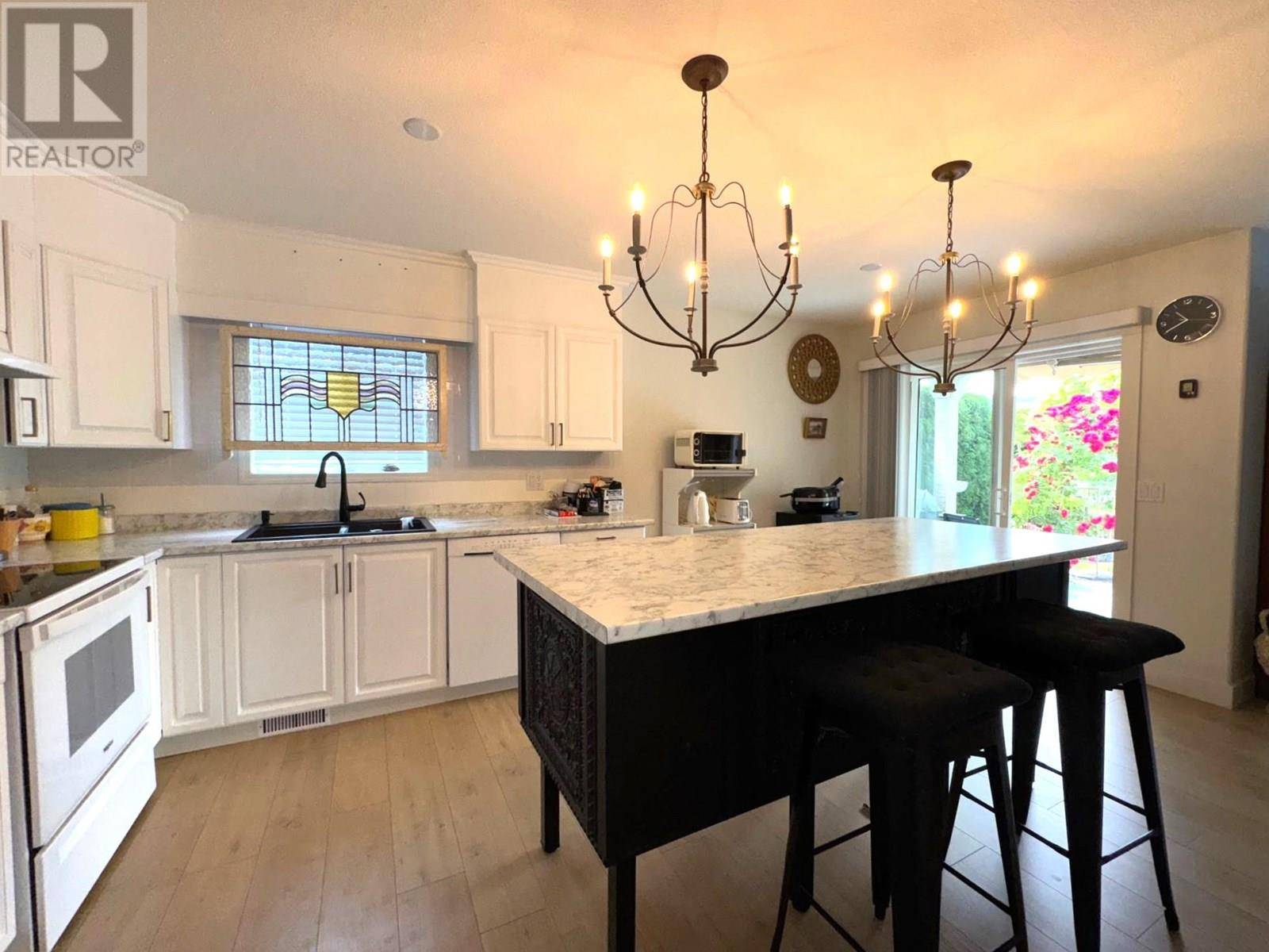 Westbank, BC V4T2M6,2250 Louie DR #17