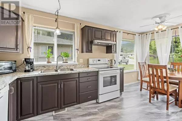 Lumby, BC V0E2G5,2675 Pine AVE #14