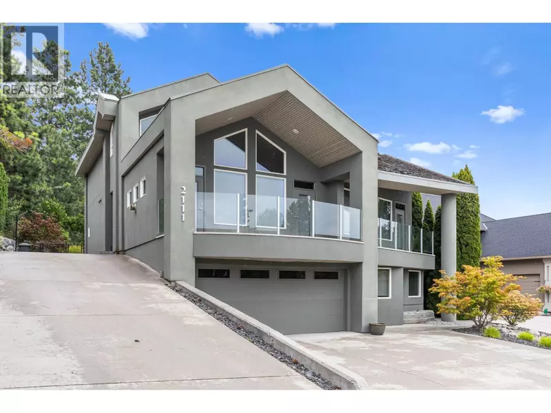 2111 Lillooet Crescent, Kelowna, BC V1V1Y2
