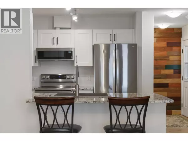 Peachland, BC V0H1X5,5460 Clements CRES #107