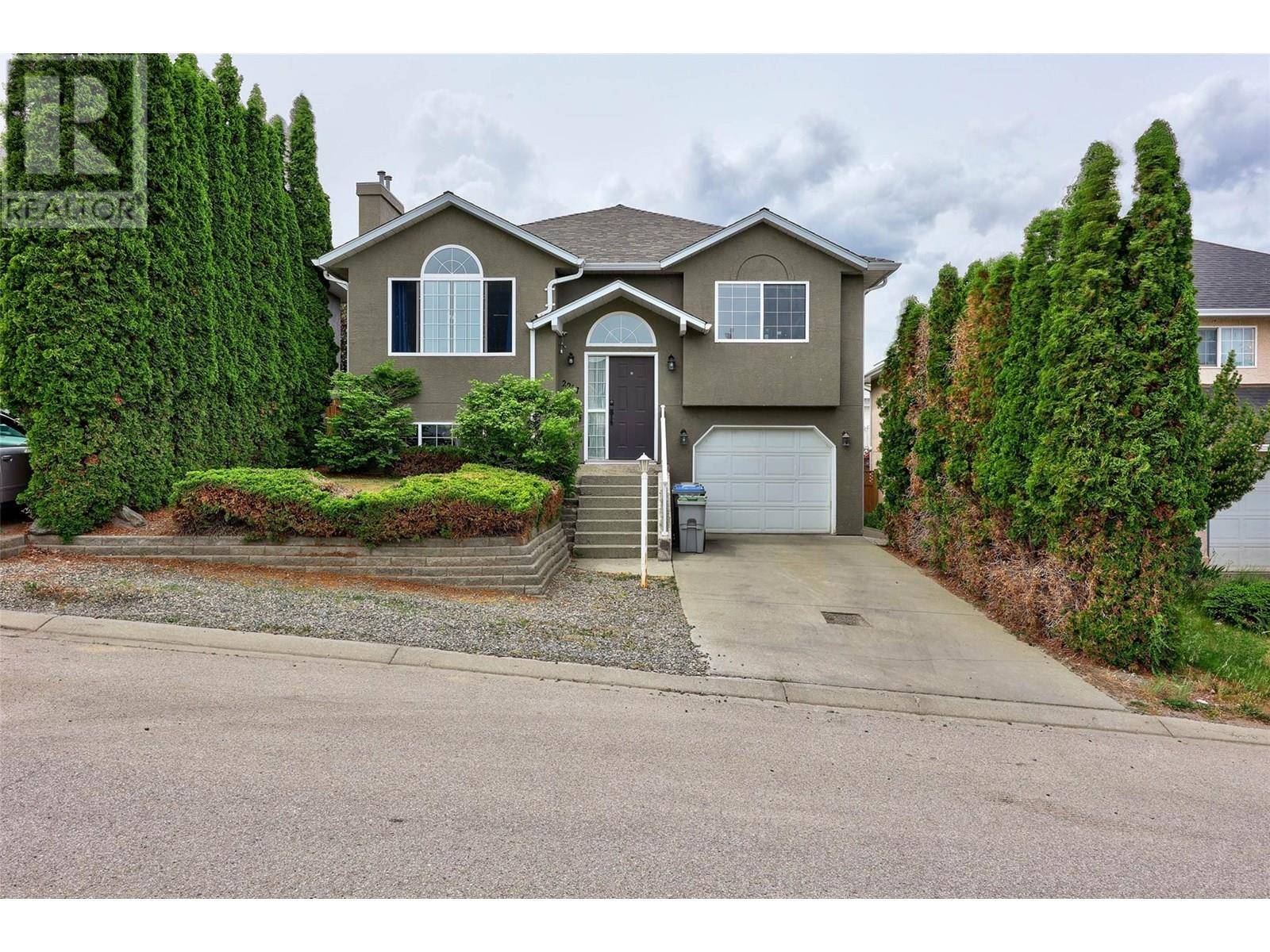 2217 Turnberry Place, Kamloops, BC V1S1S7
