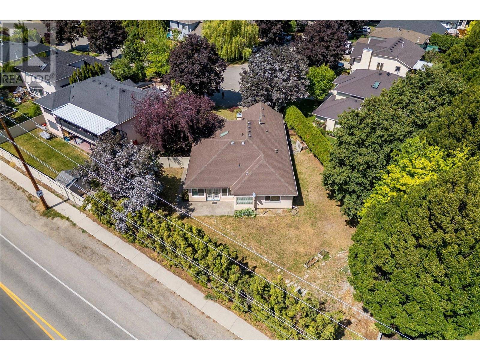 Kelowna, BC V1V1P9,1881 Portland Place