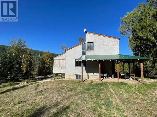 Yahk, BC V0B2P0,7826 3 Highway