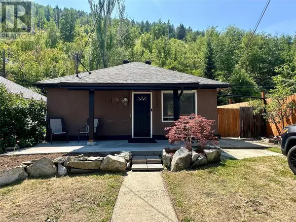2006 DANIEL Street, Trail, BC V1R4G9